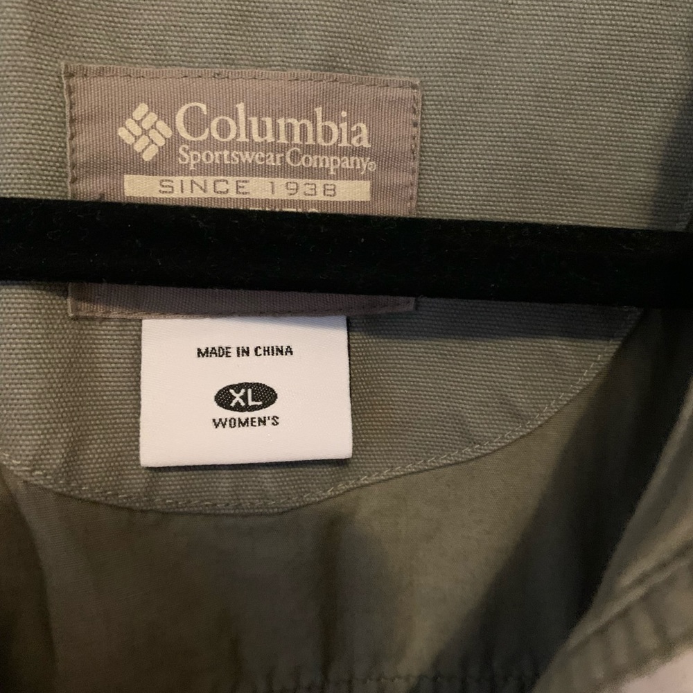 Lightweight jacket - Picture 2 of 3